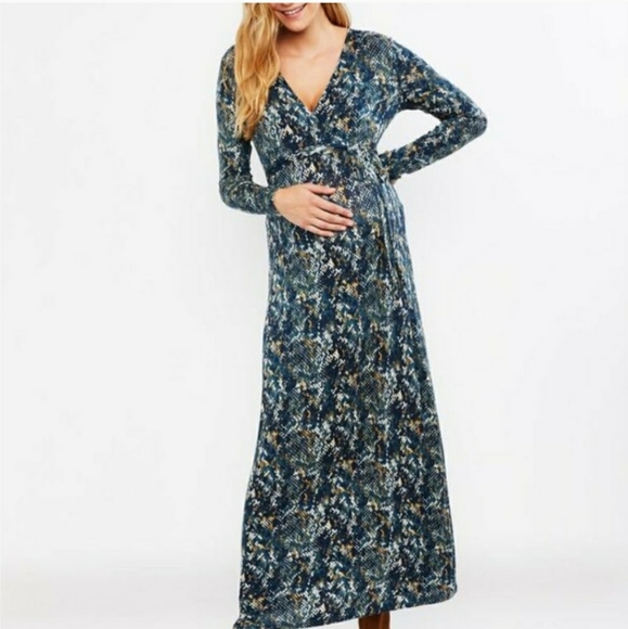 Jessica Simpson maternity maxi long sleeve dress